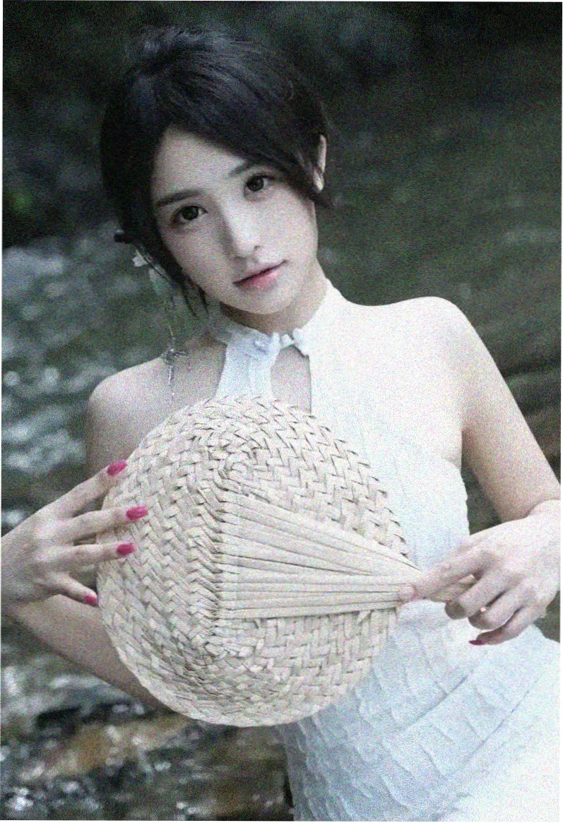 高清剧集 春日慢行 海报